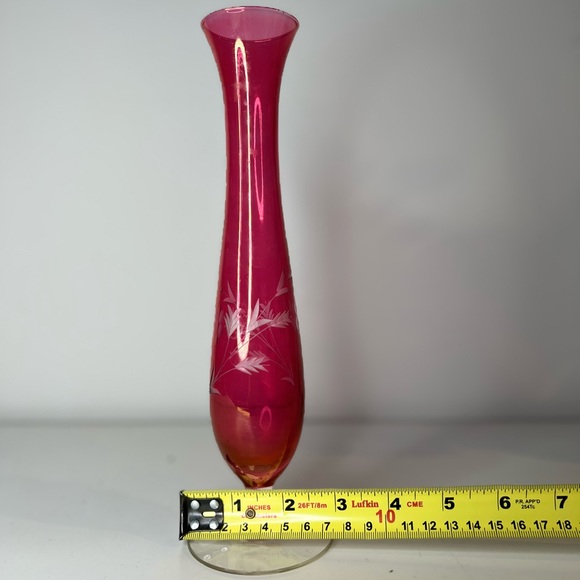 Sold - Antique Vintage Cranberry Floral Etched Glass Vase - Picture 6 of 7